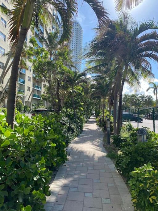 Miami Beach 1B/1B Incredible View Apartment With Kitchen Hallandale Beach Exterior foto