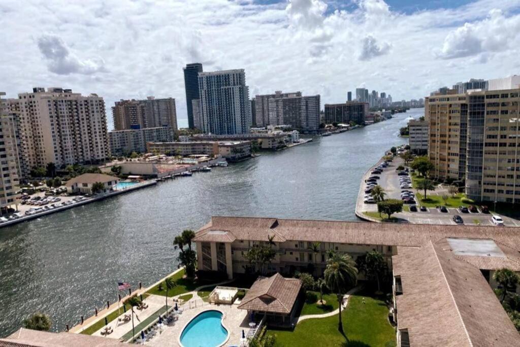 Miami Beach 1B/1B Incredible View Apartment With Kitchen Hallandale Beach Exterior foto