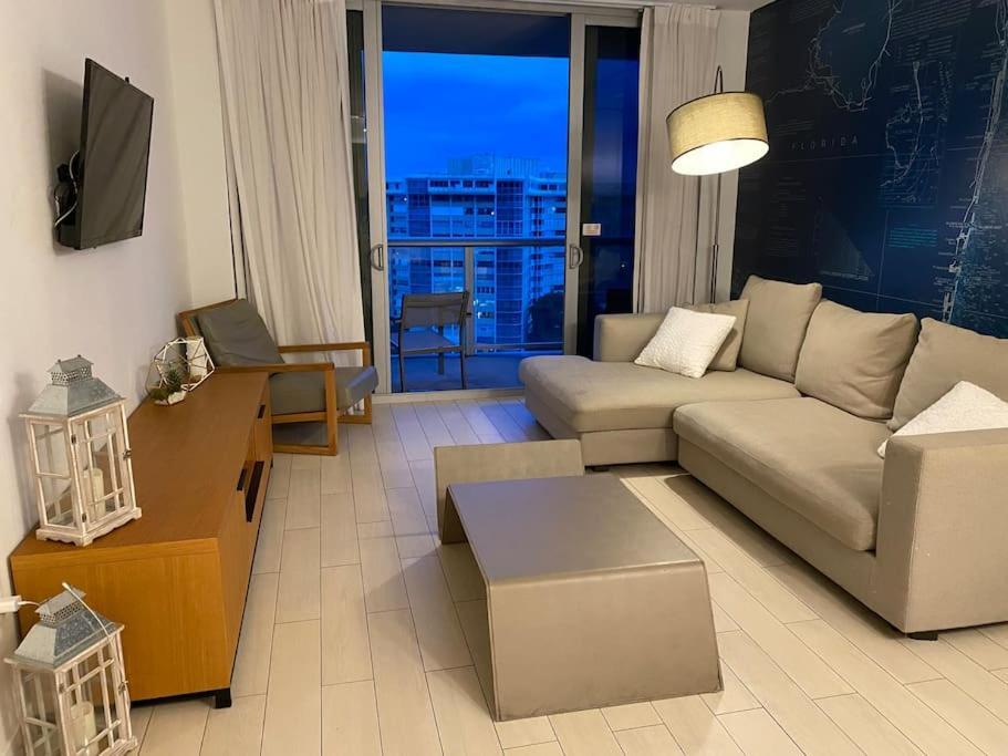 Miami Beach 1B/1B Incredible View Apartment With Kitchen Hallandale Beach Exterior foto